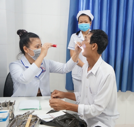 Bệnh nhân đến khám và điều trị bệnh tại BVĐK Triều An- Loan Trâm.