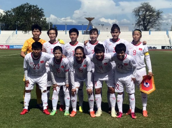 Đội hình xuất phát của đội tuyển nữ Việt Nam - Ảnh: VŨ LÂM