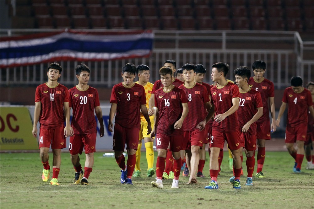 U18 Việt Nam trắng tay ở giải đấu diễn ra trên sân nhà, còn HLV Hoàng Anh Tuấn thì từ chức sau giải đấu. Ảnh: Hữu Phạm