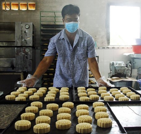 Các cơ sở sản xuất bánh trung thu cần chú trọng hơn các quy định về an toàn thực phẩm.