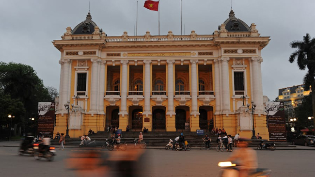  Nhà hát Lớn Hà Nội mang nhiều dấu ấn lịch sử.