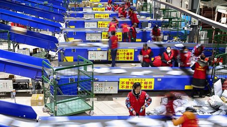   Công nhân Alibaba làm việc trong ngày Độc thân. (Nguồn: Getty Images)