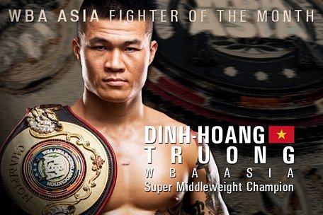 Trương Đình Hoàng với chiếc đai vô địch châu Á. Ảnh: WBA ASIA.
