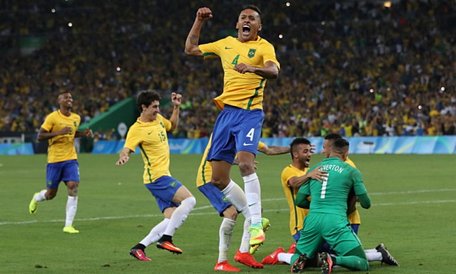 Các cầu thủ Brazil ăn mừng chiến thắng trận tranh HCV Olympic Rio 2016.Ảnh: Getty Images