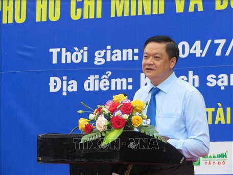 Ông Dương Tấn Hiển - Phó Chủ tịch UBND thành phố Cần Thơ phát biểu khai mạc Ngày hội. 