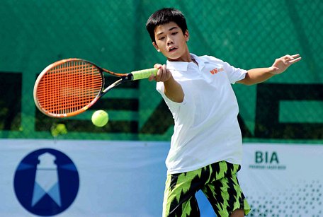 Tay vợt Đỗ La Việt Nhật (Việt Nam Tennis) đã gây ấn tượng mạnh tại giải này.