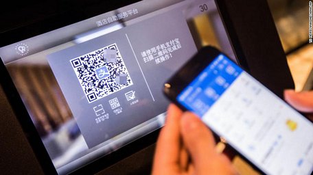  Thẻ căn cước điện tử của Trung Quốc được sử dụng trong nhiều dịch vụ tiện ích - Ảnh: CNN