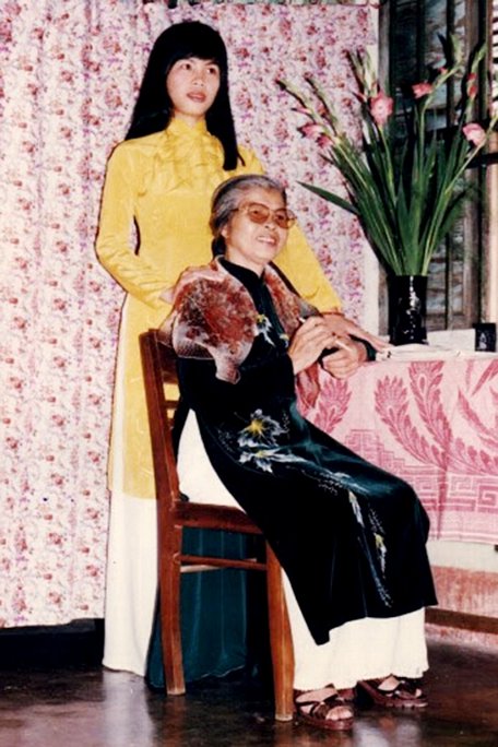  Mẹ và con gái - Tết năm 1993