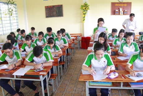 Trường THPT Vĩnh Xuân là ngôi trường có truyền thống đạt giải cao trong cuộc thi “Tuổi trẻ học tập và làm theo tư tưởng, đạo đức, phong cách Hồ Chí Minh”. Ảnh chụp trước dịch