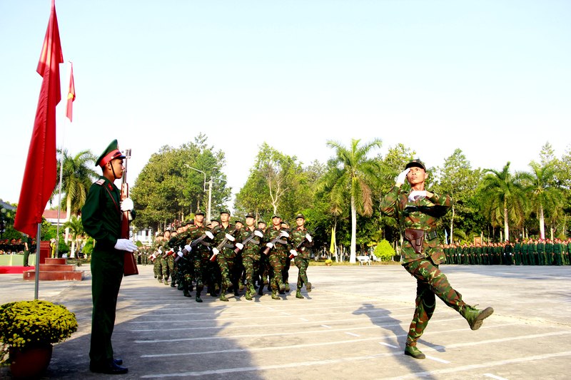 Khối hạ sĩ quan, binh sĩ lực lượng thường trực, là thế hệ thanh niên thực hiện nghĩa vụ quân sự, sẵn sàng chắc tay súng bảo vệ sự bình yên của quê hương đất nước.