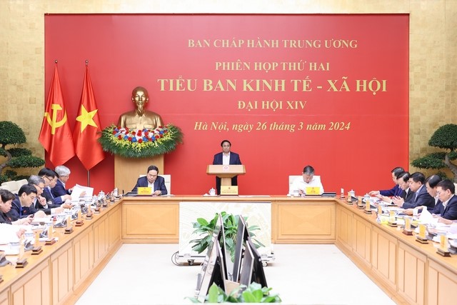 Thủ tướng Phạm Minh Chính chủ trì phiên họp Tiểu ban Kinh tế - xã hội Đại hội XIV của Đảng - Ảnh: VGP/Nhật Bắc