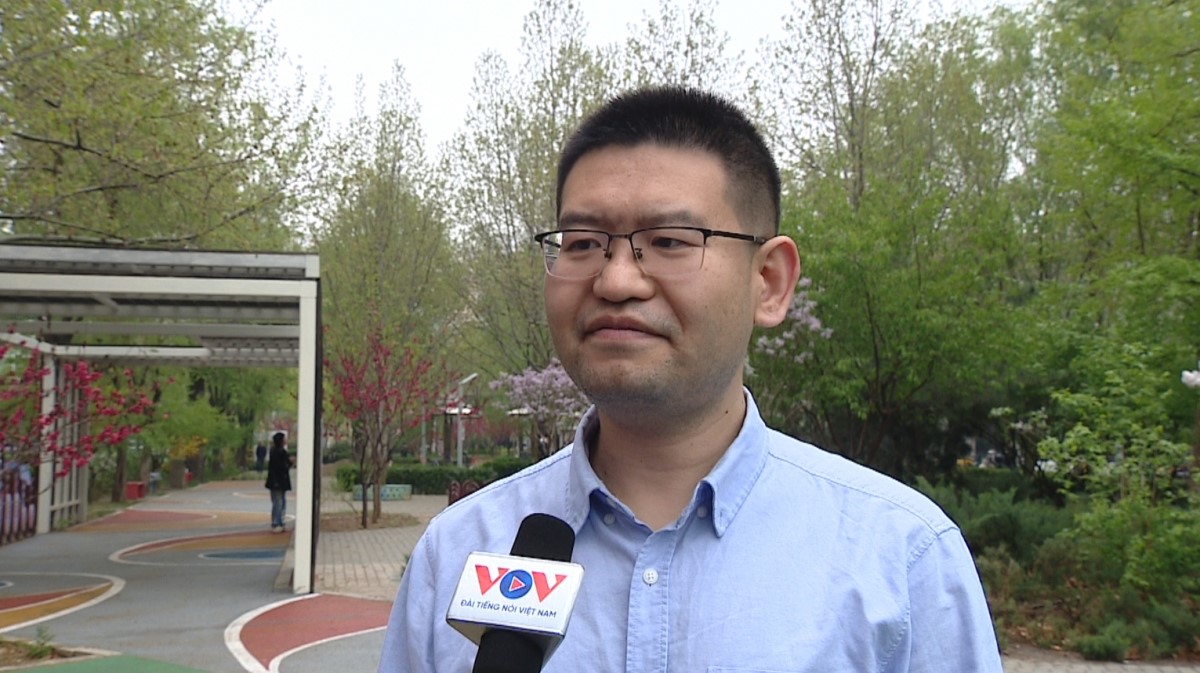 Phó Giáo sư Thượng Phong, Đại học Kinh tế Thương mại Đối ngoại Bắc Kinh