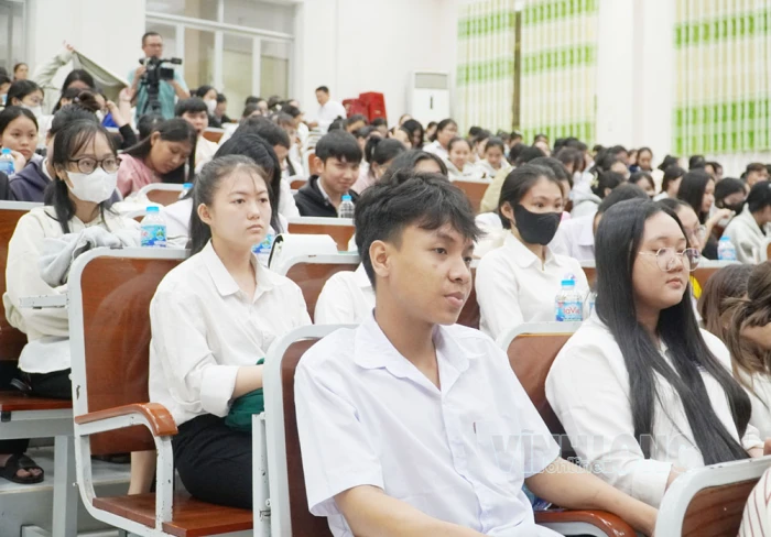 Tuyên truyền phòng, chống mua bán người cho sinh viên