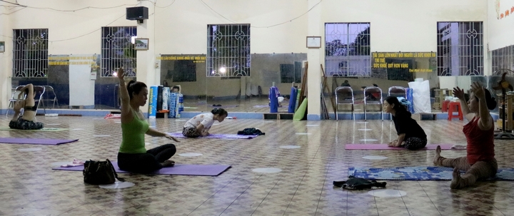 Tập yoga cũng là cách để có một tinh thần tốt, cơ thể dẻo dai.