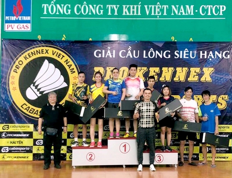 Các cặp VĐV đạt giải thưởng.