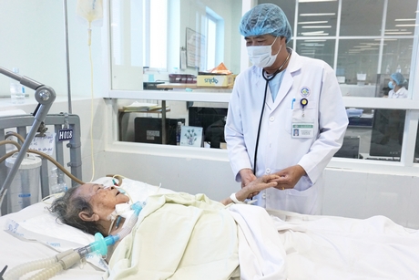 Người dân được hưởng nhiều quyền lợi hơn với quy định thông tuyến BHYT tuyến tỉnh.