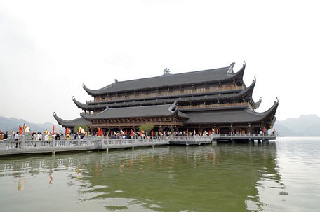 Khu du lịch tâm linh Tam Chúc, tỉnh Hà Nam, đây là tỉnh không đạt cả hai tiêu chuẩn diện tích tự nhiên, quy mô dân số - Ảnh: M.P.