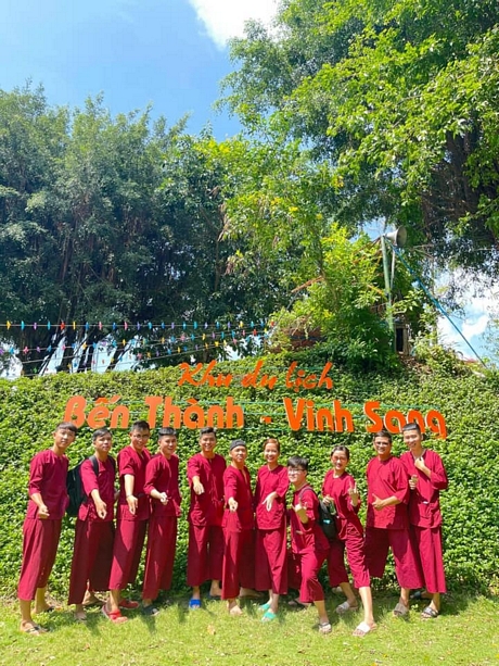 Giới trẻ có xu hướng du lịch trải nghiệm, khu vui chơi, giải trí. Ảnh chụp trước khi dịch COVID-19 bùng phát